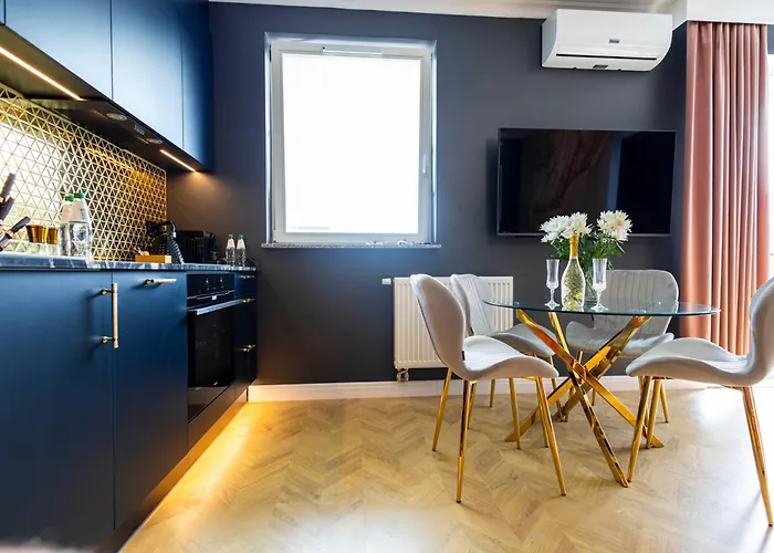 Aparti Goldnblack Galaxy Apartament *