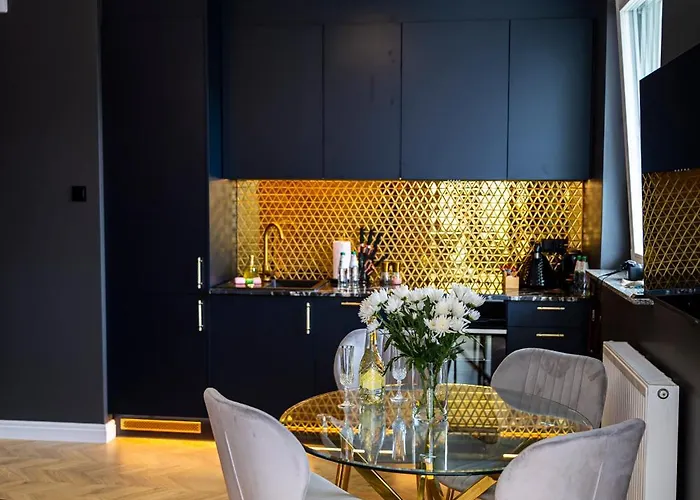 Apartament Aparti Goldnblack Galaxy
