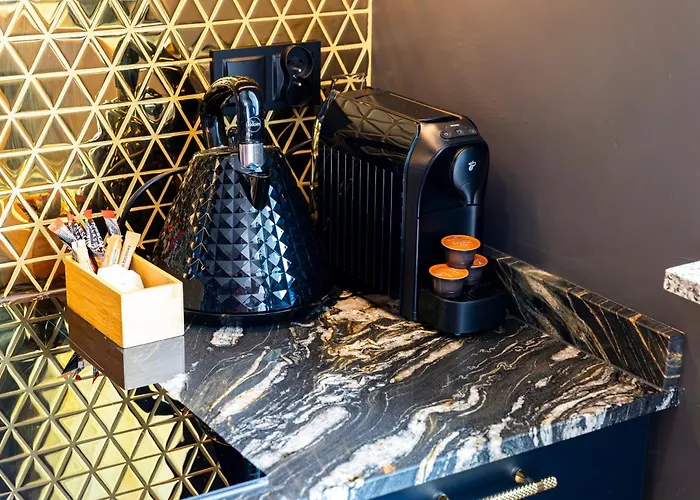 Aparti Goldnblack Galaxy *